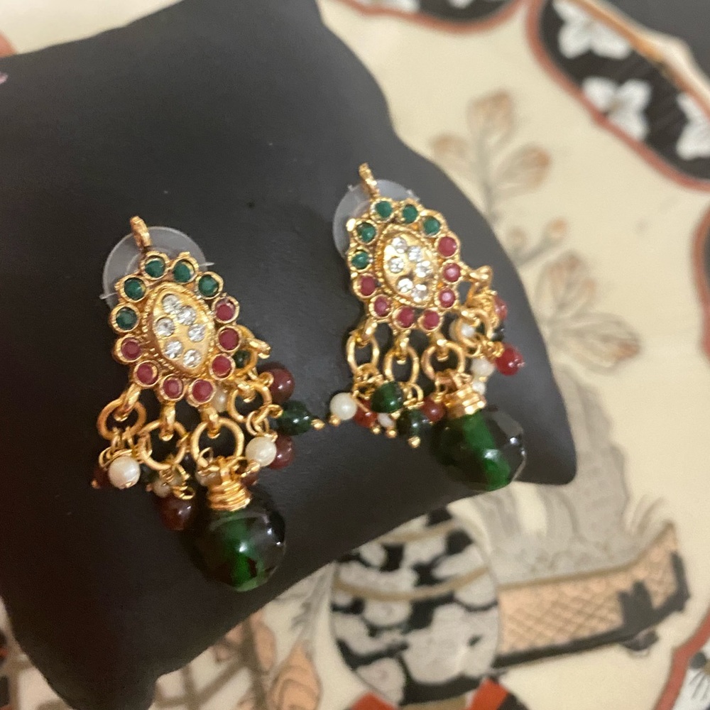 Gorgeous Ruby Statement Earrings - image 1